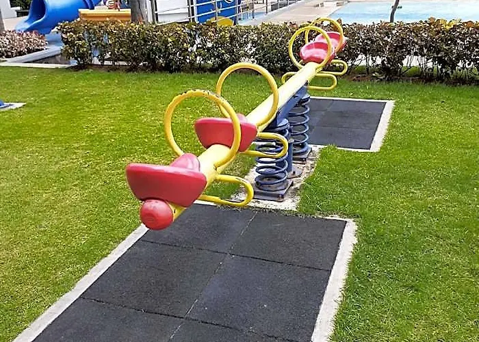 Hotel Jafar Place 2br In Sea Residences Moa 4*